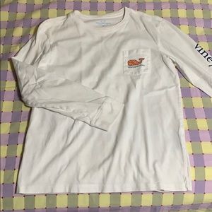 Long sleeves. Vineyards.